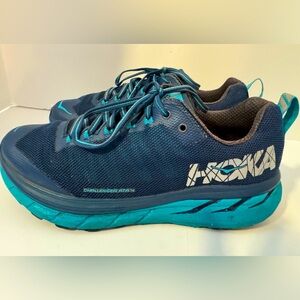 Women’s HOKA Challenger ATR 4 shoes size 8.5